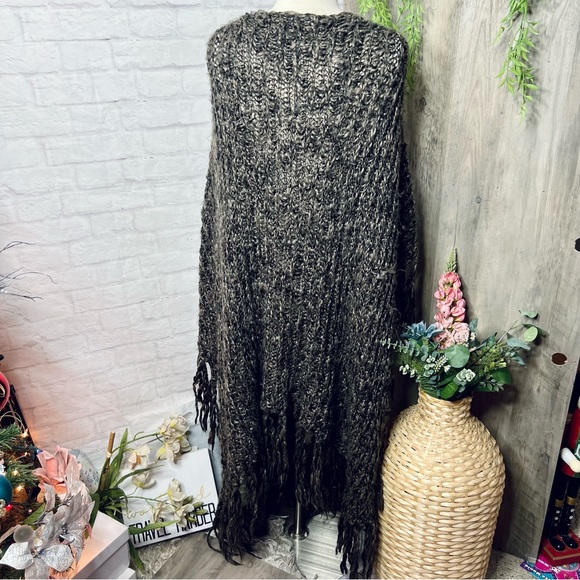 Free People Wool Shawl Wrap - Picture 8 of 14